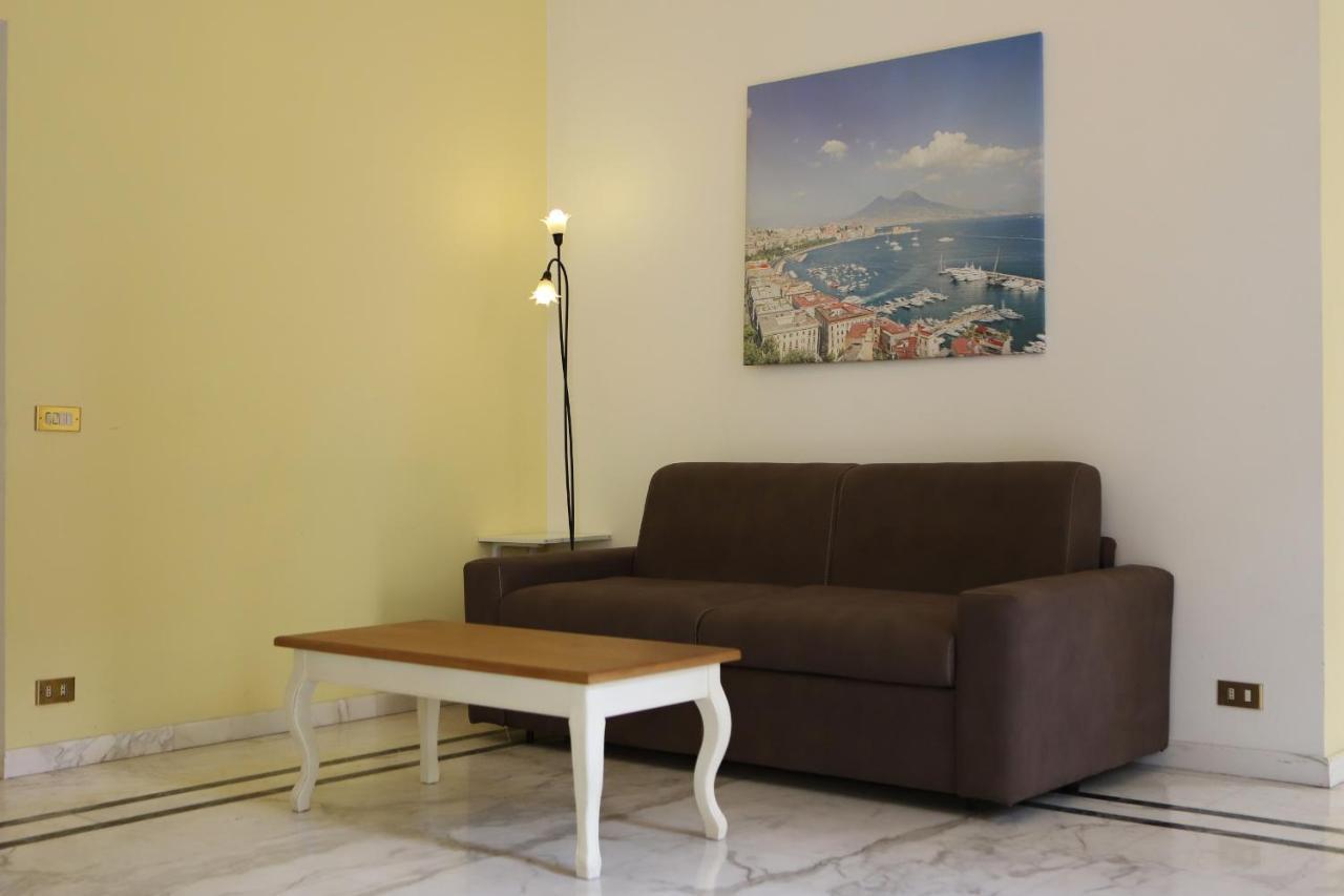 Piazza Dante Suites By Wonderful Italy Napels Buitenkant foto