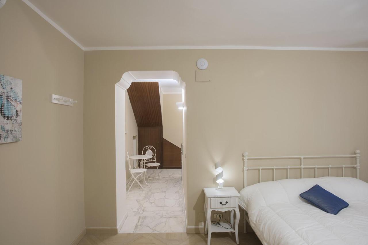 Piazza Dante Suites By Wonderful Italy Napels Buitenkant foto