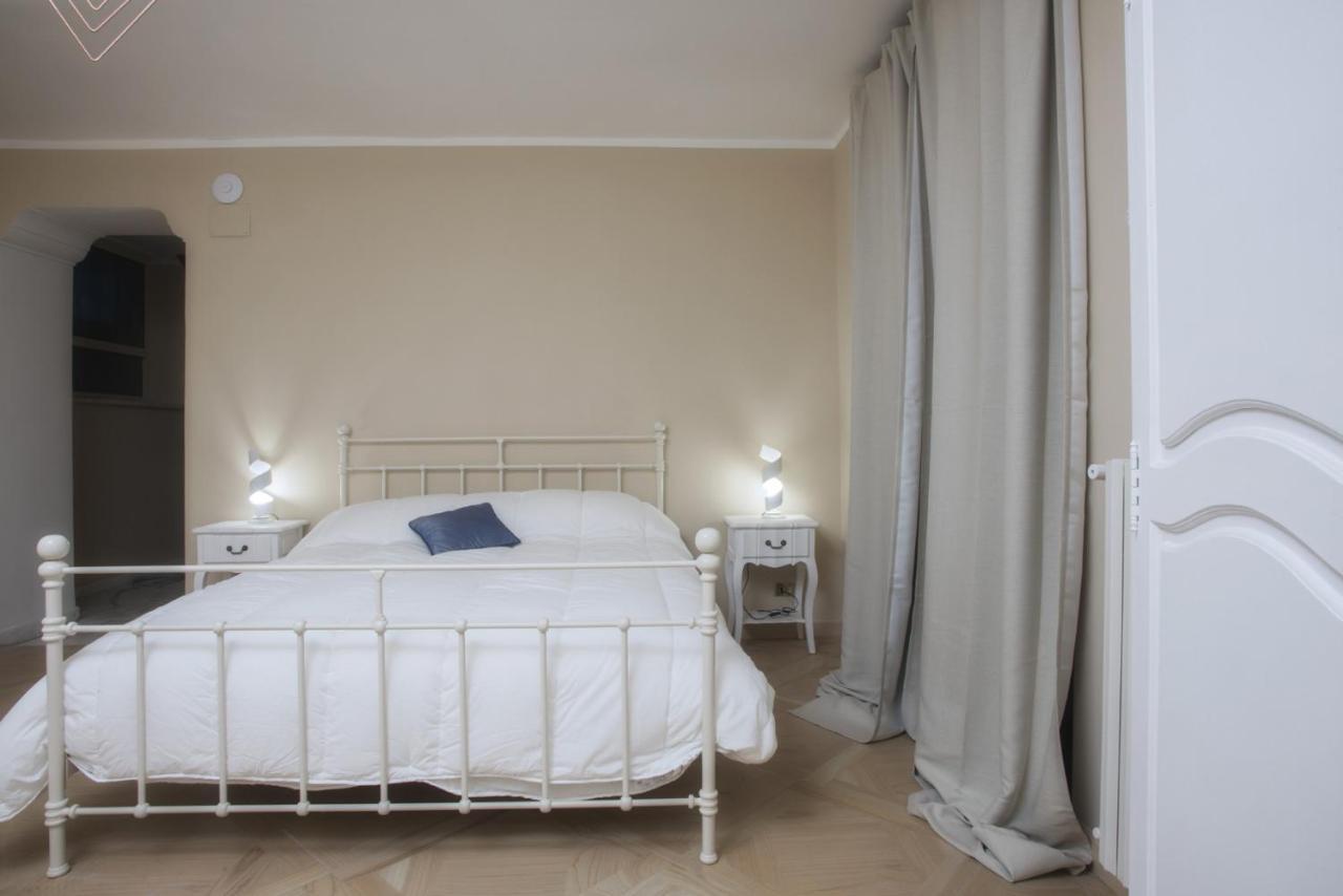 Piazza Dante Suites By Wonderful Italy Napels Buitenkant foto